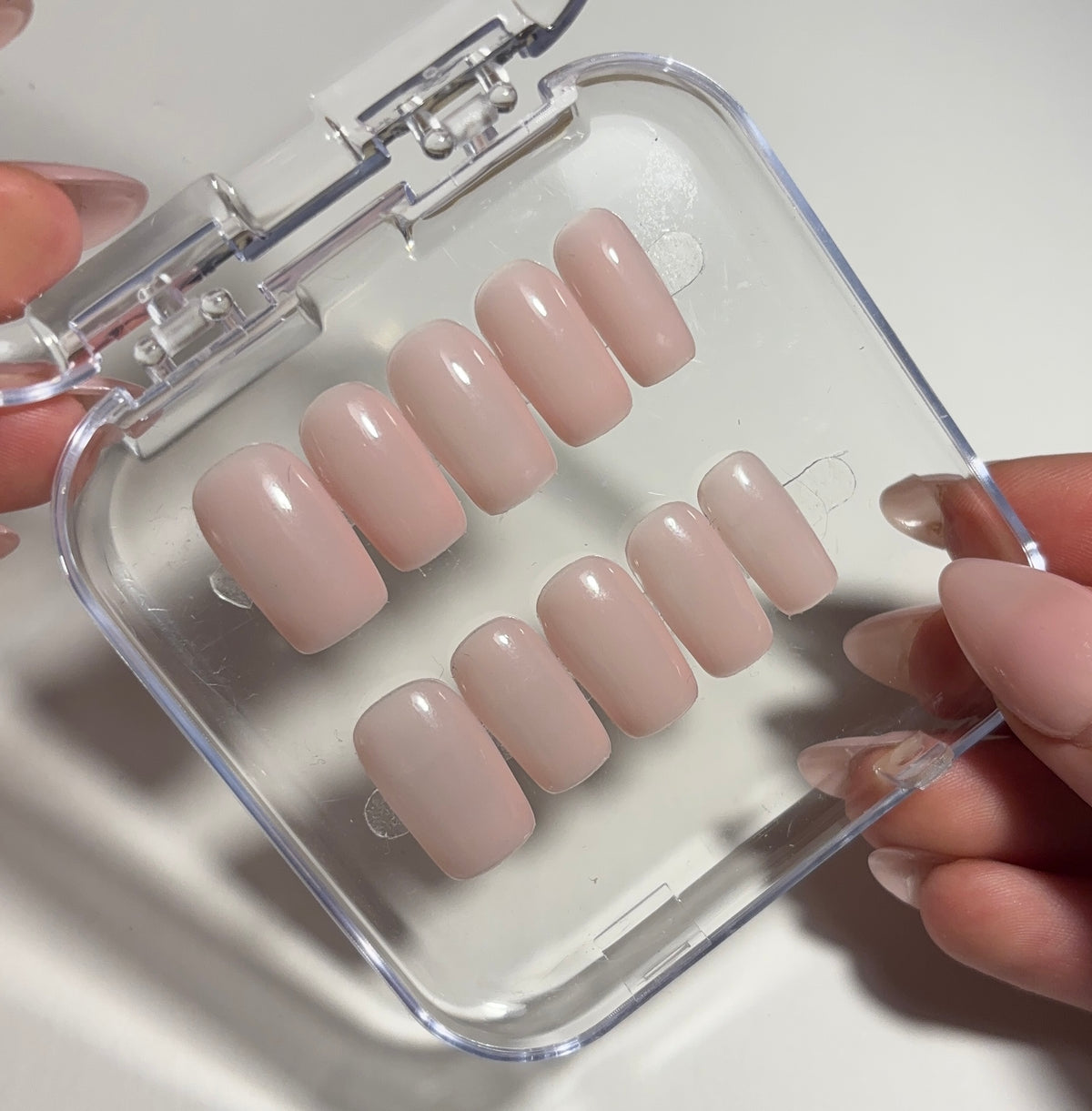 Nude essential